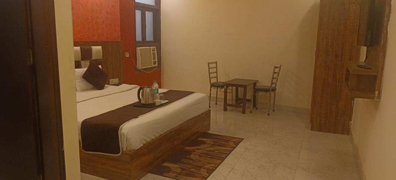 Airport Hotel Prince Palace By Byobhotels ニューデリー エクステリア 写真