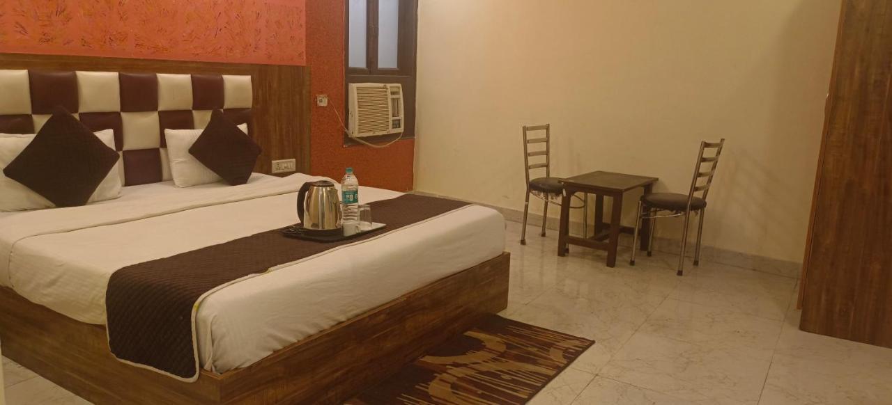 Airport Hotel Prince Palace By Byobhotels ニューデリー エクステリア 写真