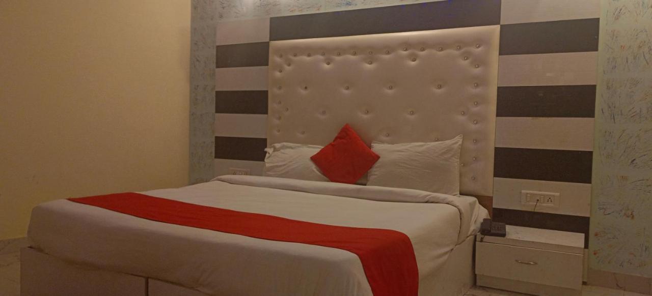 Airport Hotel Prince Palace By Byobhotels ニューデリー エクステリア 写真